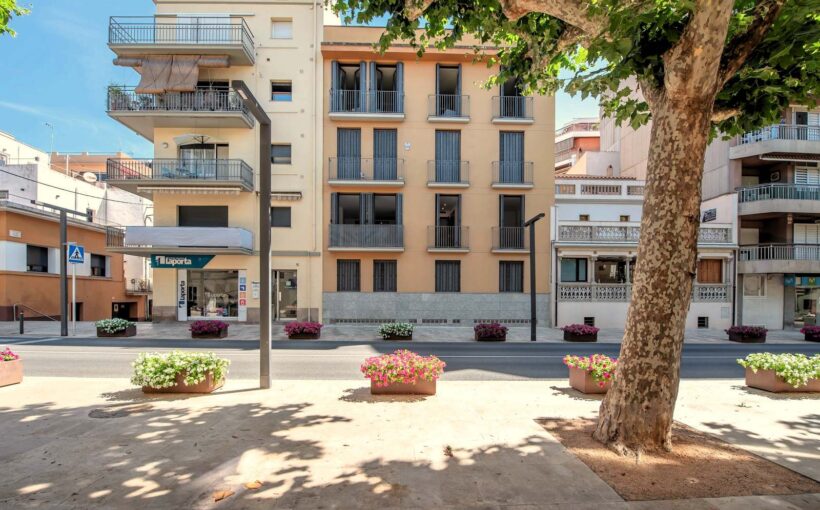apartamento en venta en Sant Feliu de Guíxols con vistas y acabados de calidad