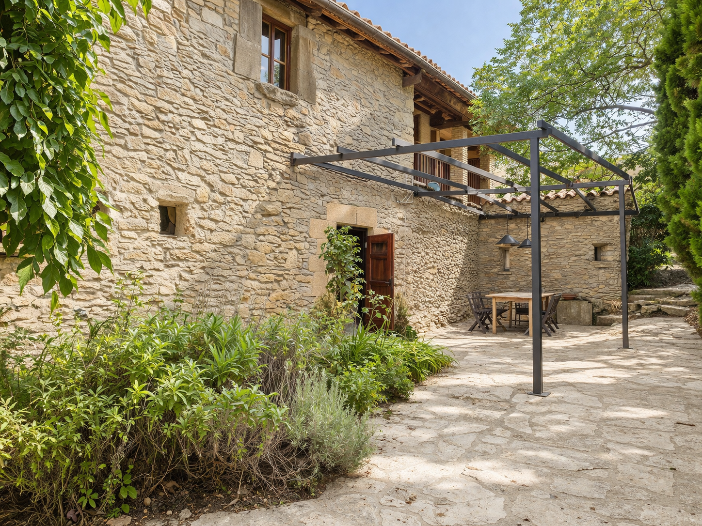Finca singular en Tavertet, Osona, con licencia turística, entorno natural privilegiado y potencial para retiro, hospitality o gran residencia en Barcelona provincia.