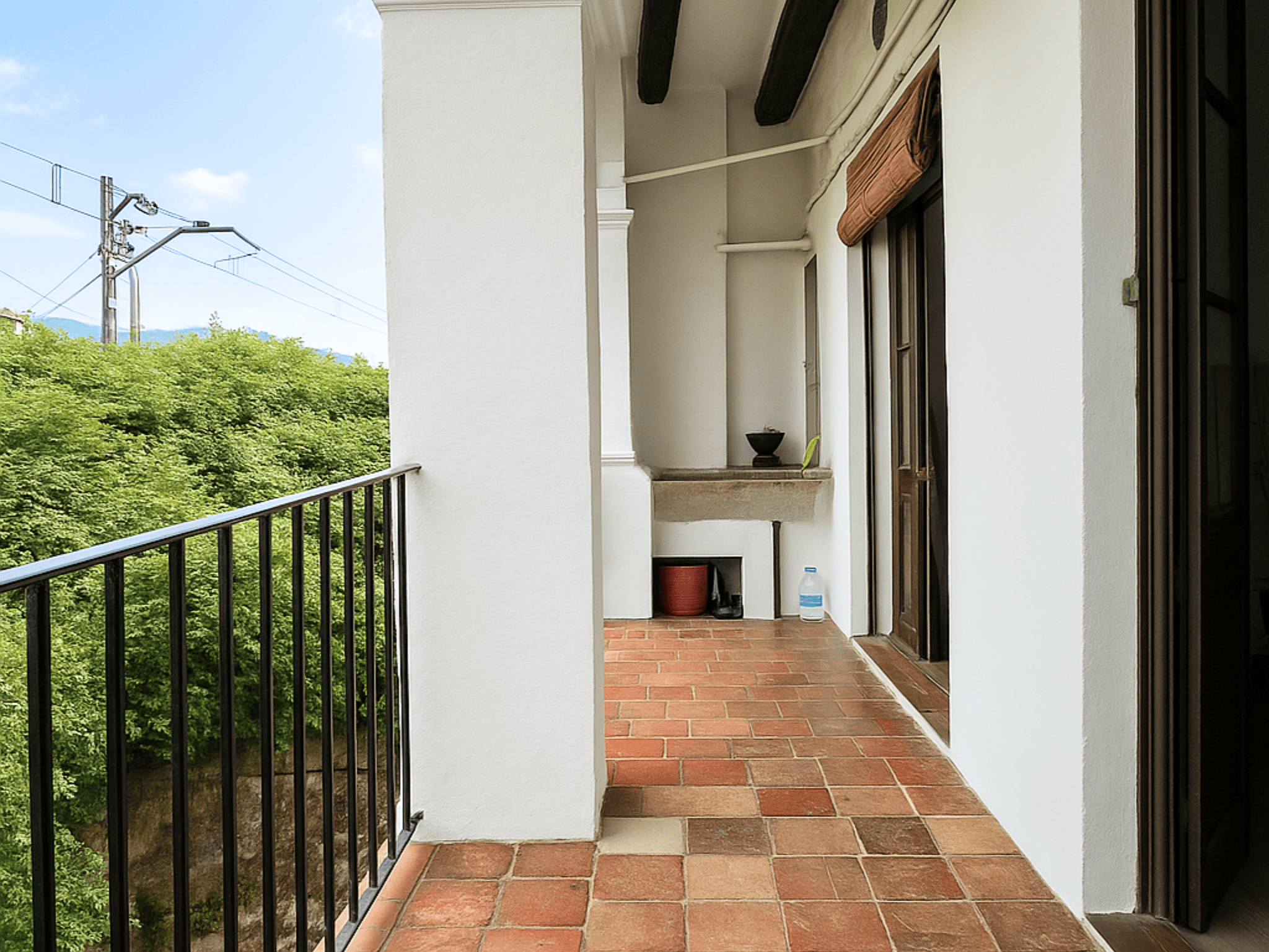 Casa modernista en Sant Quirze de Besora, finca catalogada de 1880 con historia y encanto
