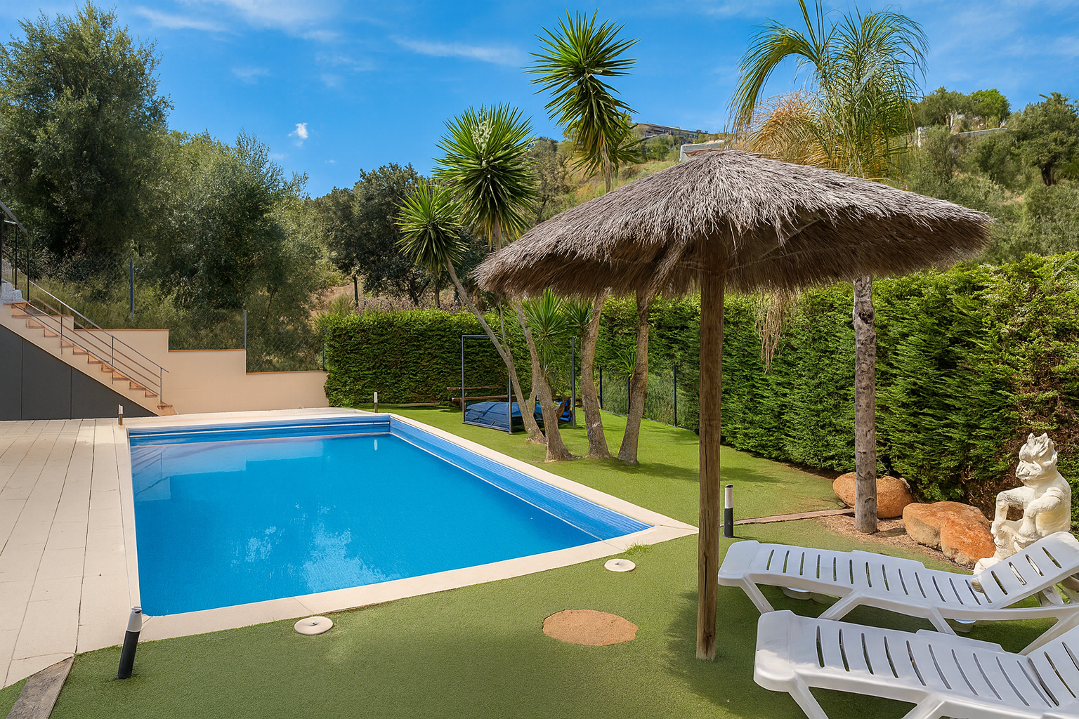 Vivienda con piscina y zona ajardinada en Cim d’Aro, Castell d’Aro — propiedad en venta presentada por Mudità Barcelona