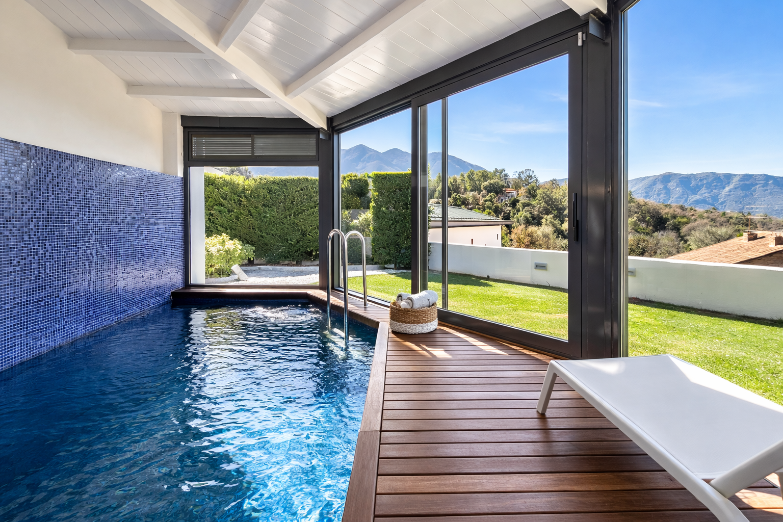 Casa en venta en Viladrau con piscina interior y vistas al Matagalls