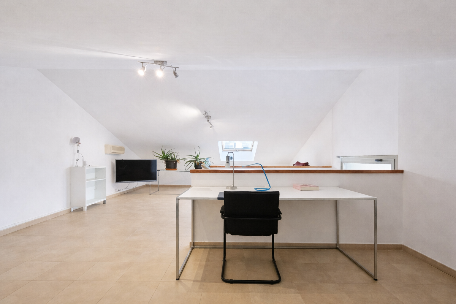 Casa en venta en Caputxins Vic con jardín y barbacoa
