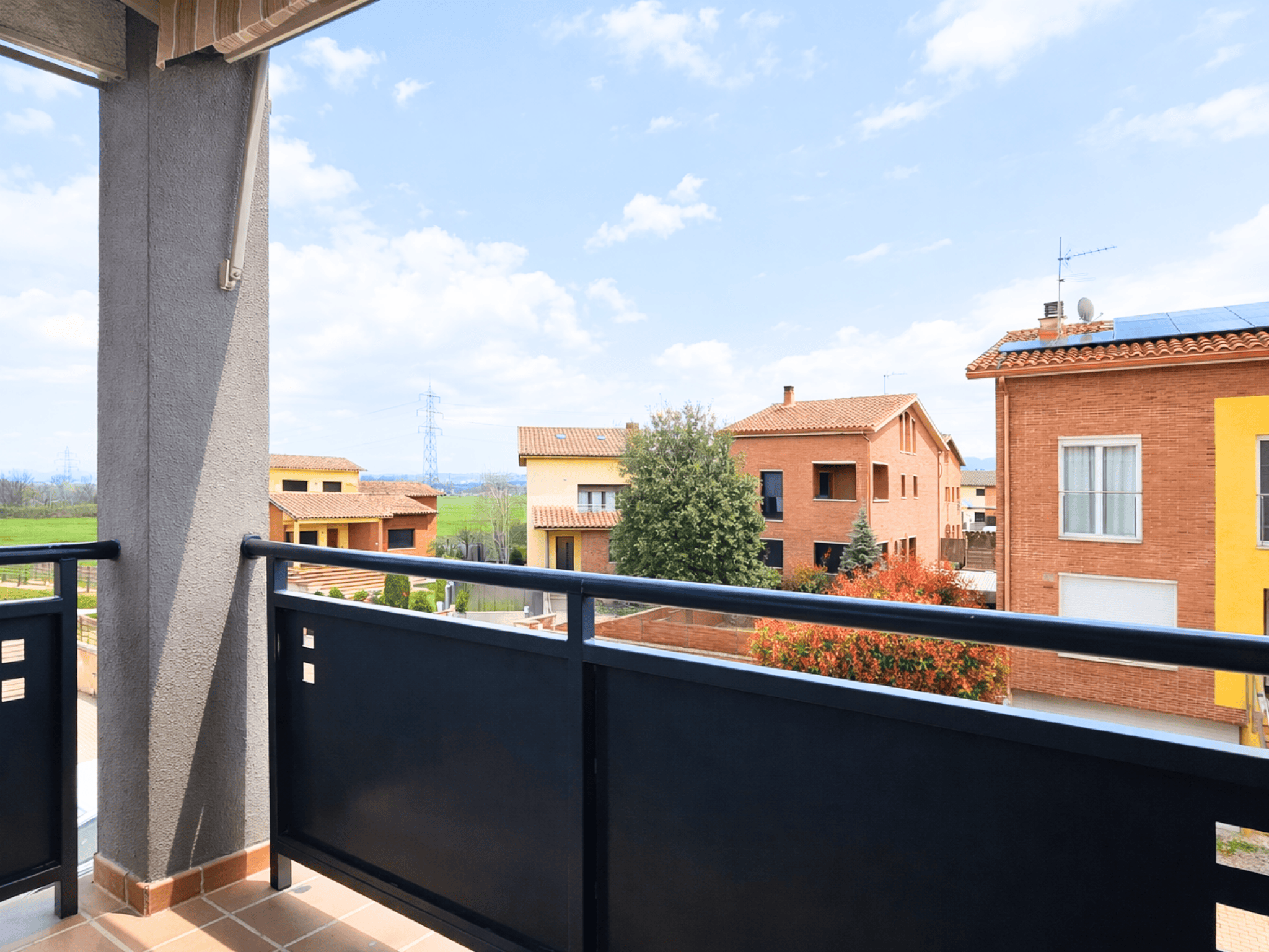 Casa en venta en Caputxins Vic con jardín y barbacoa