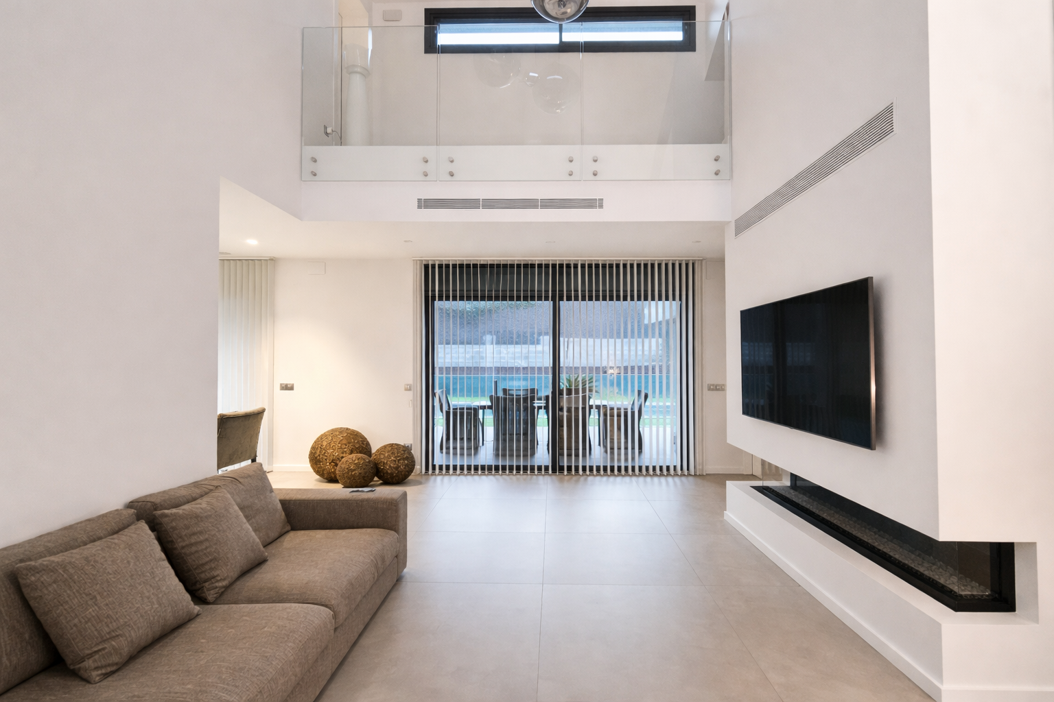 Casa con piscina en Palau-solità i Plegamans | Inmobiliaria boutique Mudità Barcelona