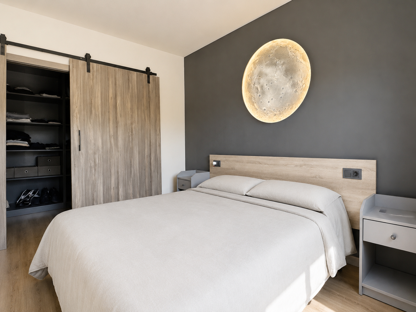 Casa reformada en venta en Can Pla, Gualba, con orientación sur, jardín en diferentes niveles, chimenea, garaje y entorno verde junto al Montseny | Muditā Barcelona
