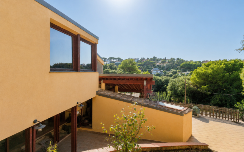 Casa en Sant Carles Llinars del Vallès rodeada de bosque